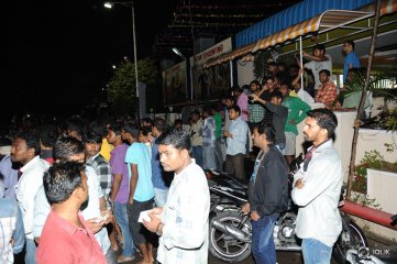 Srimanthudu Movie Hungama